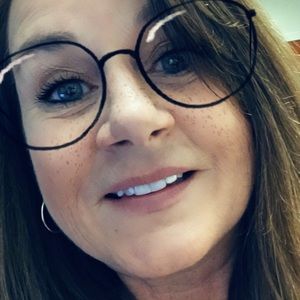 Meet your Posher, Polly